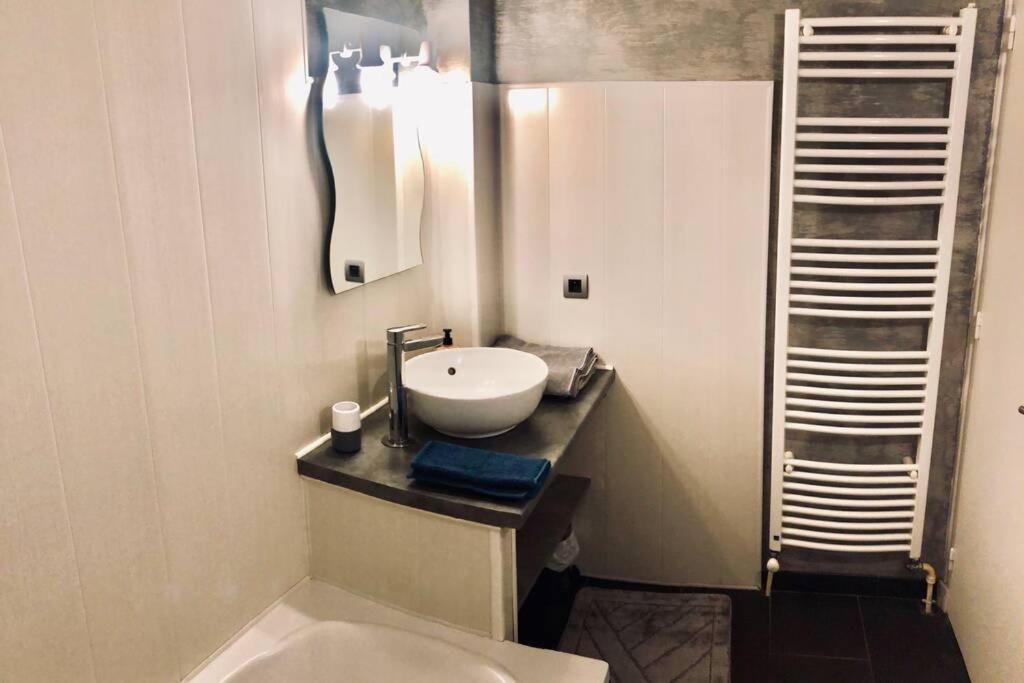F3 - Neuf - 4/6 P - Lits King Size - Wifi - Cour Apartamento Le Puy-en-Velay Exterior foto